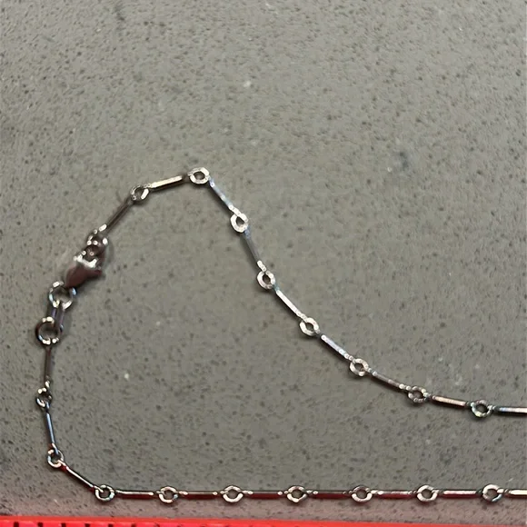 Kathy Bransfield THINK OUTSIDE THE BOX 2 tone necklace NWT 925 22kt gold plated - Picture 4 of 4